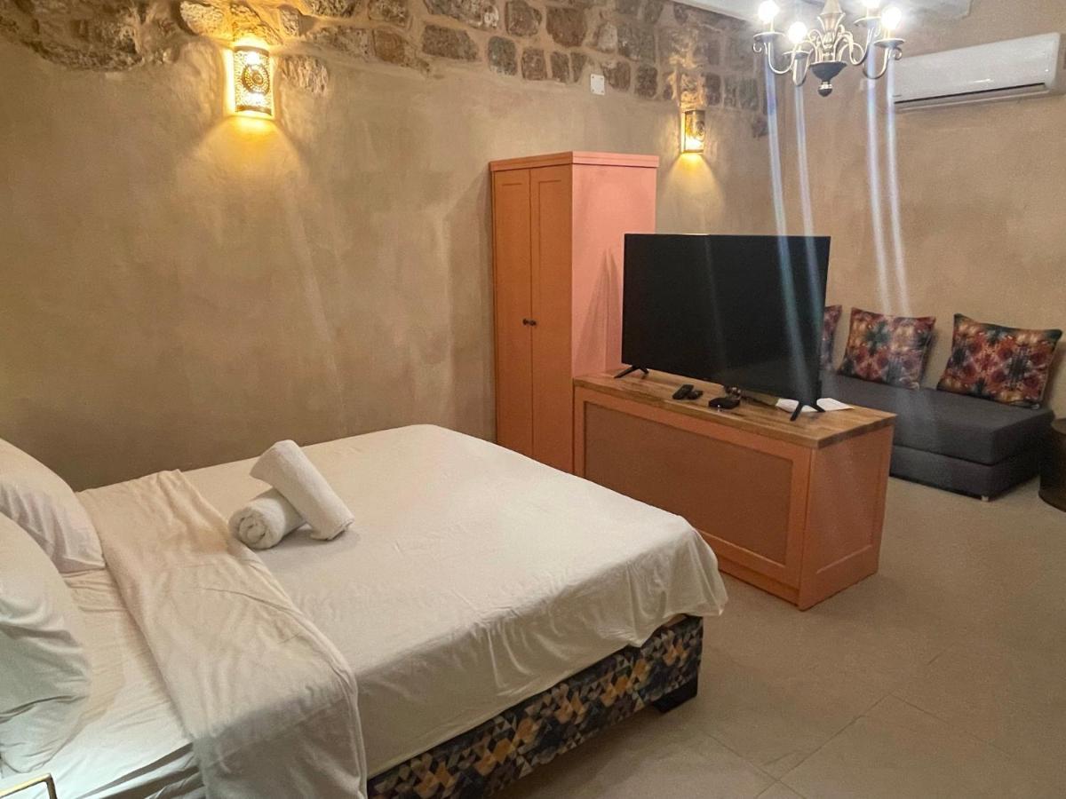 아코 Arabesque House B&B 외부 사진